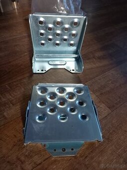 Sklápěcí nášlapy na přívěsný vozík - 2 ks