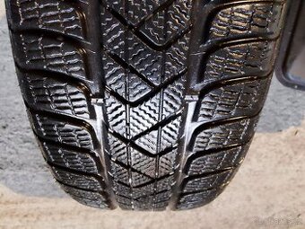 225/40/19 275/30/20 275/40/21 275/45/21 295/30/21 kusovka