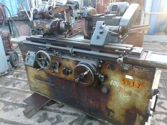 Vodorovná vyvrtávačka, Kameníček bruska na kulato