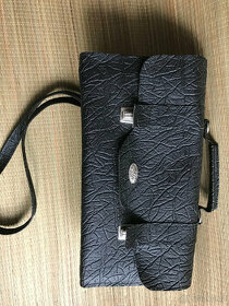 KOŽENÁ KABELKA ČERNÁ 33X20