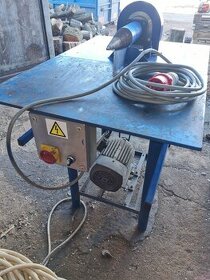 VŘETENOVÁ ŠTÍPAČKA NA DŘEVO