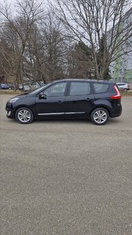 Renault Grand Scenic 2.0 nafta 2012 5 mist