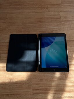 Apple iPad 9. generace (2021), 64 GB, Space Grey