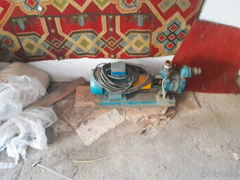 čerpadlo SVA a ponorné čerpadlo s hadicemi