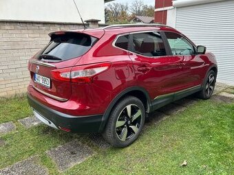 Nissan Qashqai 1.6 benzín