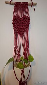 Závěs na květináč z provázku