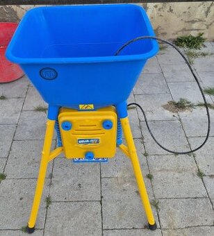 Šrotovník na obilí 750 W 230 V