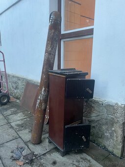 Kamna na tuhá paliva - plně funkční