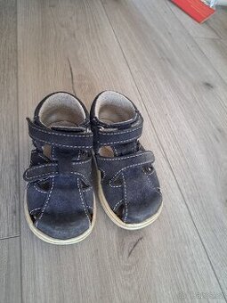 Dětská obuv vel. 21