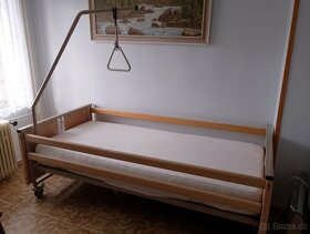 Zdravotní elektrická  polohovací postel - 1