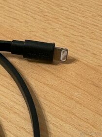 USB kabel černý s konektorem Lightning (2 m)