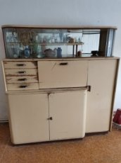 Kredenc z 50.let