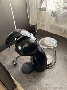 Kavovar Dolce gusto - 1