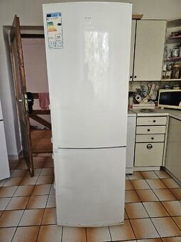 Lednička Elektrolux EN3400AOW