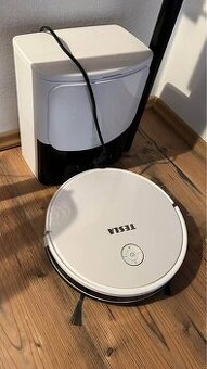 Tesla robostar IQ400 robotický vysavač