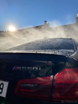 BMW M550i xDrive
