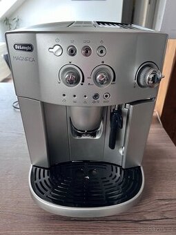 Delonghi Magnifica ESAM 4200.S