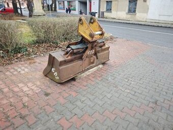 Lžíce svahová hydraulická 200 cm, 6D2