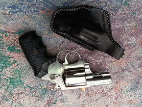 Prodám revolver ROSSI vz.Amadeo R 352