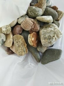 1,5kg oblázků do akvárka - 1
