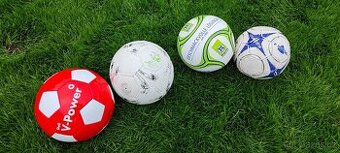 Fotbalové míče, petanque 8 koulí