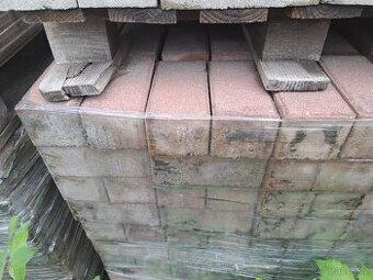 Betonová dlažba PARKETA tl. 8 cm, ČERVENÁ