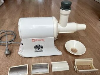 Šnekový odšťavňovač CHAMPION JUICER