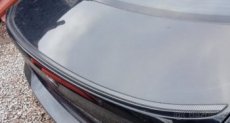 BMW e90 - Karbonová odtrová hrana / odtrovka na zadní víko
