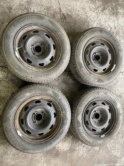 sada kol 195/65 R15 celoroční disk 6Jx15 4x108 ET18