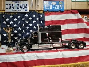 Kenworth W 900L 1:14 - 1