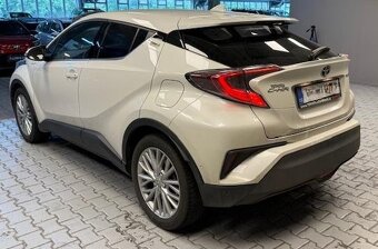 Toyota 1,8 CHR hybrid výbava EXECUTIVE