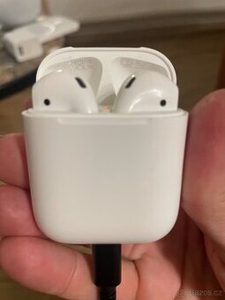Apple AirPods generace 2