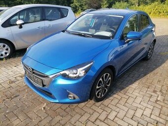 Mazda 2 1.5i 66kw r2018-91000kmNAKAMAxenonKameraVyhřSed