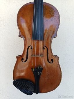 2. Housle