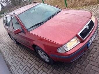 Škoda Octavia 1.6 combi za 4tis Kč měsíčně.