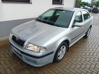 Škoda Octavia 1.6 combi za 4tis Kč měsíčně.