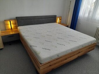 Postel 180x200 s rošty a matrací