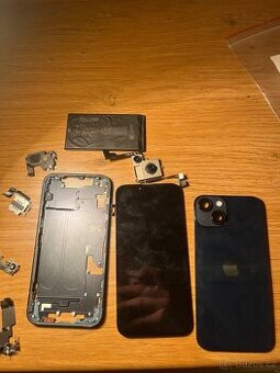Iphone 14 na díly