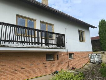 Plastová okna, plastové vchodové dveře, plastové balkónové d