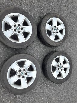 Škoda Octavia letní 205 55 R 16 91V vč. alu disků - 1