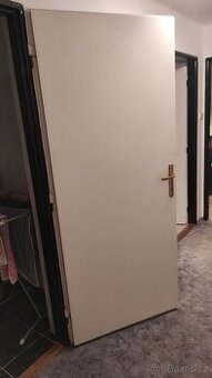 Interiérové dveře 80 a 60 za odvoz