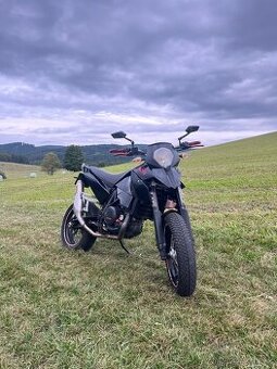 KTM 690SM