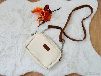 Krémová crossbody kabelky