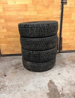 Zimní pneu 215/65/16C