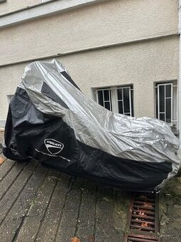 Plachta na moto Ducati Multistrada