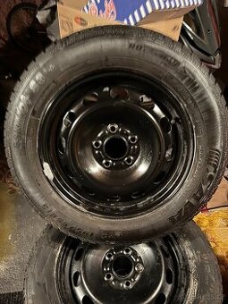 4x plechové disky FORD 5x108 R15, zimní pneu