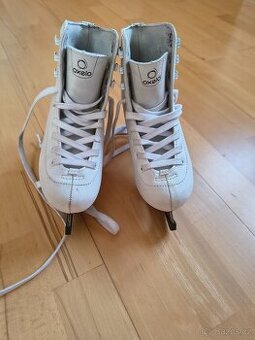 Dívčí brusle vel 33/34