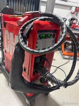 Fronius TransPuls Synergic 2700 CMT - Profesionální svářečka