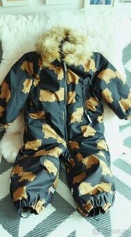 KRÁSNÁ ZIMNÍ NEPROMOKAVÁ KOMBINÉZA S MEDVÍDKAMA