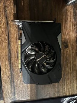 Grafická karta GIGABYTE GTX 1650 SUPER OC 4G